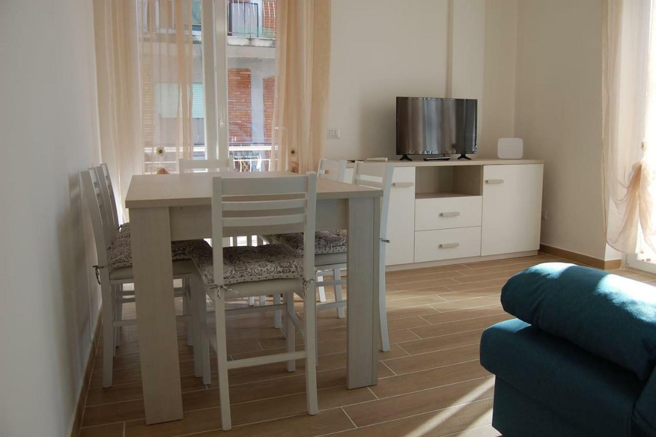 Apartamento La Casa Di Nina Minturno Exterior foto